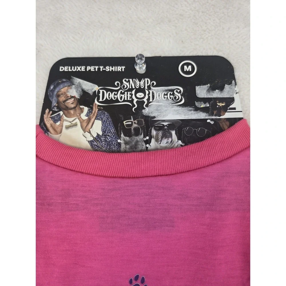 Little Earth snoop doggie